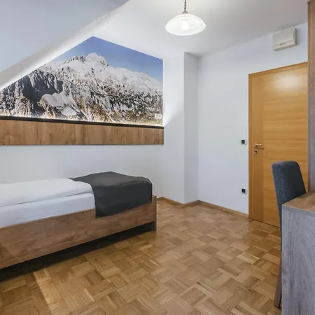 Pension Toeroek Lesce  Exterior photo